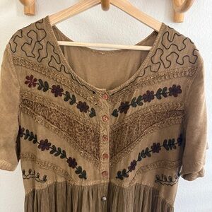 SOLD 90s Brown embroidered crinkled maxi dress with button front boho renfair